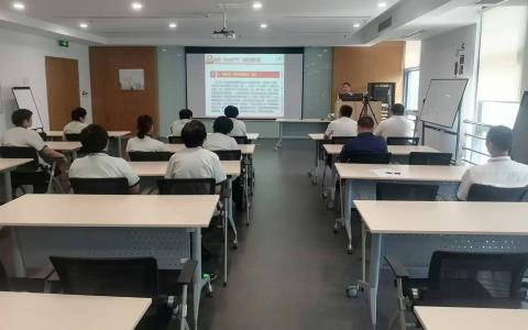 辦公大樓物業(yè)持續(xù)開展安全生產月活動